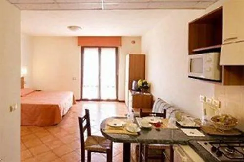 La Residenza Delle 度假居 Badesse